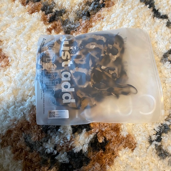 Dior Leopard Print Lace Trim Cami
L/Brown - Picture 2 of 6